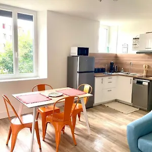  Hébergement de vacances Cosy Et Jardin